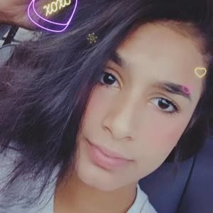 Meet your Posher, Deena